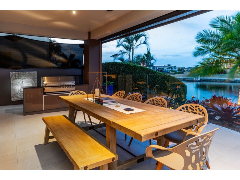 19 Sabrina Avenue, Helensvale QLD 4212