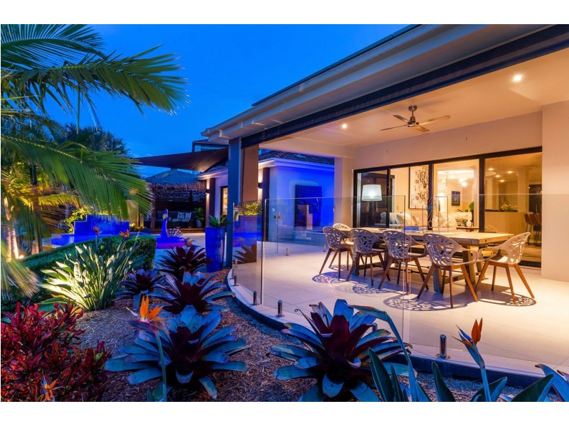 19 Sabrina Avenue, Helensvale QLD 4212