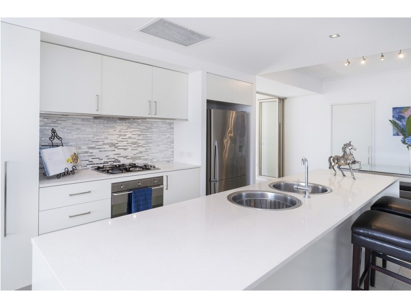 1797/1 Rialto Quay Drive, Hope Island QLD 4212