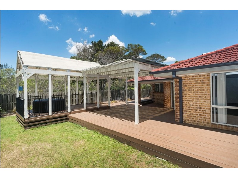 59 Lakeshore Drive, Helensvale QLD 4212