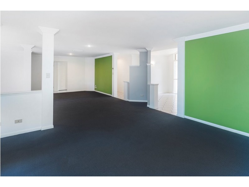 59 Lakeshore Drive, Helensvale QLD 4212