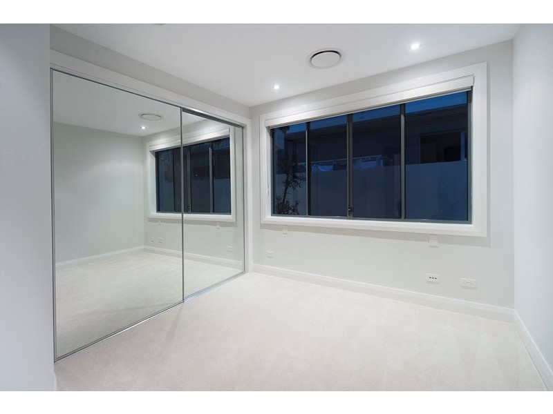 2527 Gracemere Circuit West, Hope Island QLD 4212