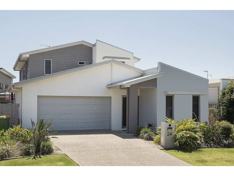 24 Galley Road, Hope Island QLD 4212