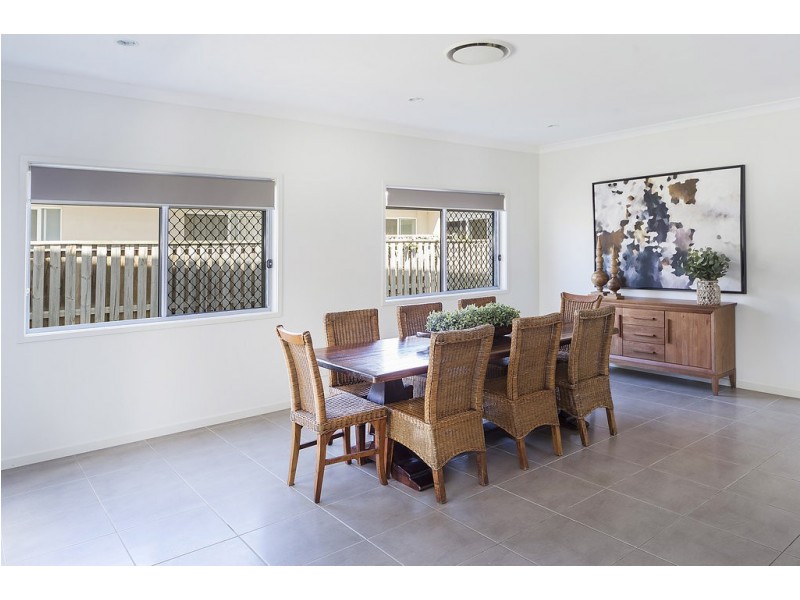 24 Galley Road, Hope Island QLD 4212