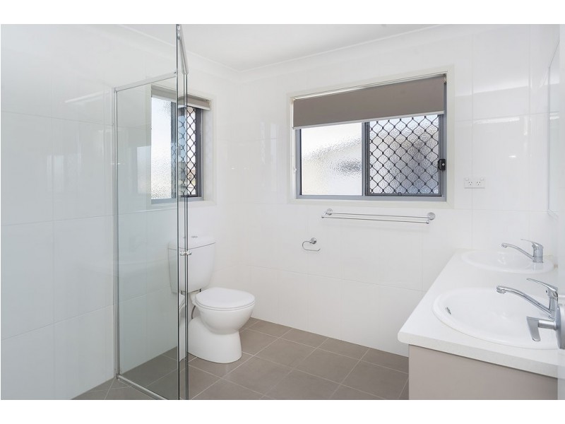 24 Galley Road, Hope Island QLD 4212