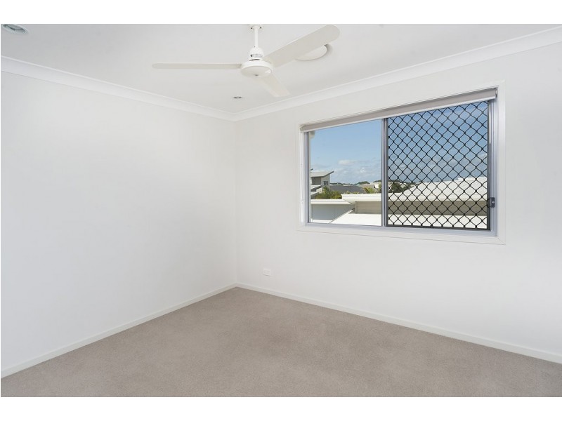 24 Galley Road, Hope Island QLD 4212