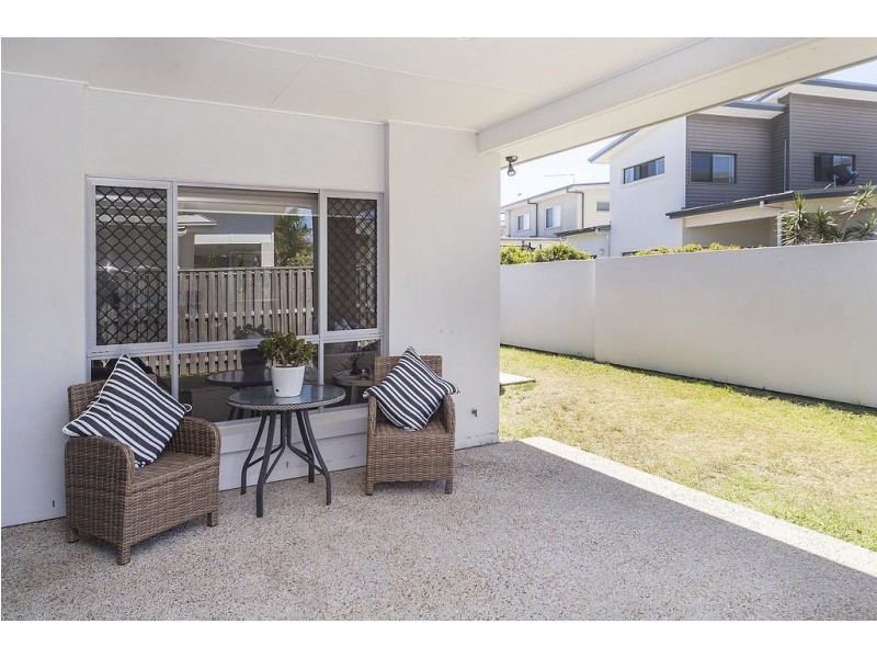 24 Galley Road, Hope Island QLD 4212