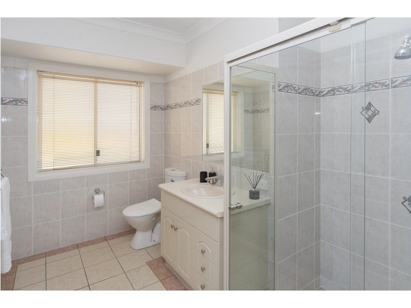 5 Serenity Boulevard, Helensvale QLD 4212