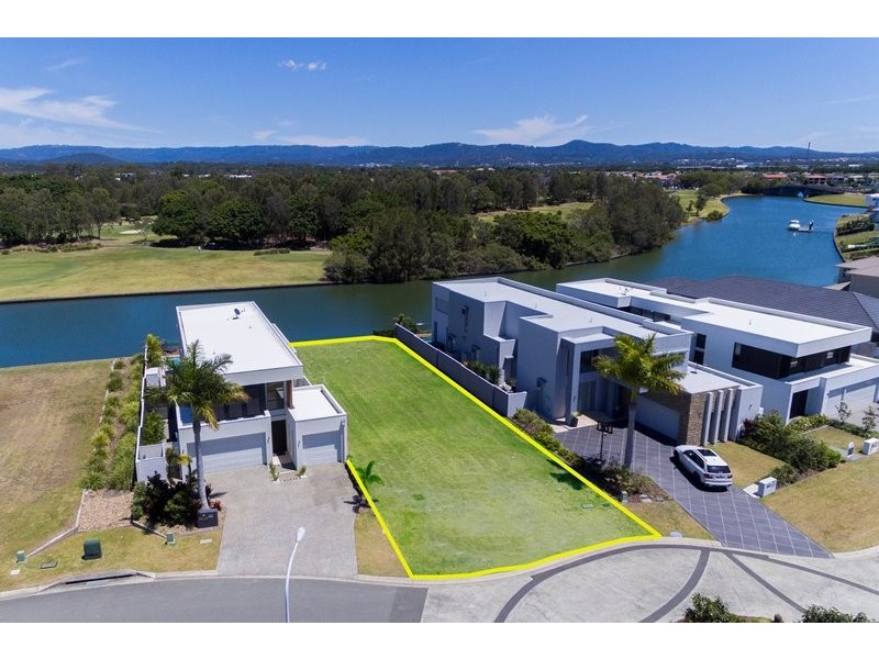 7621 Fairway Boulevard, Hope Island QLD 4212