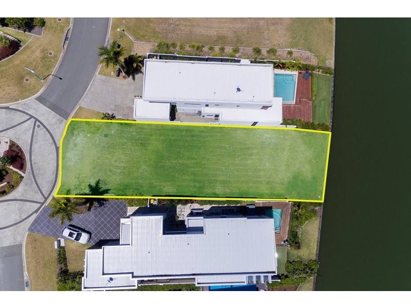 7621 Fairway Boulevard, Hope Island QLD 4212