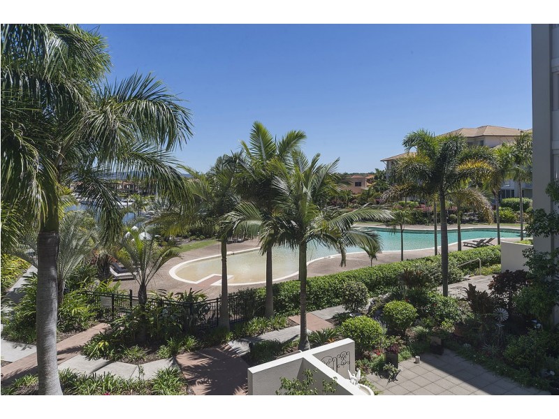 1742/1 Rialto Quay Drive, Hope Island QLD 4212