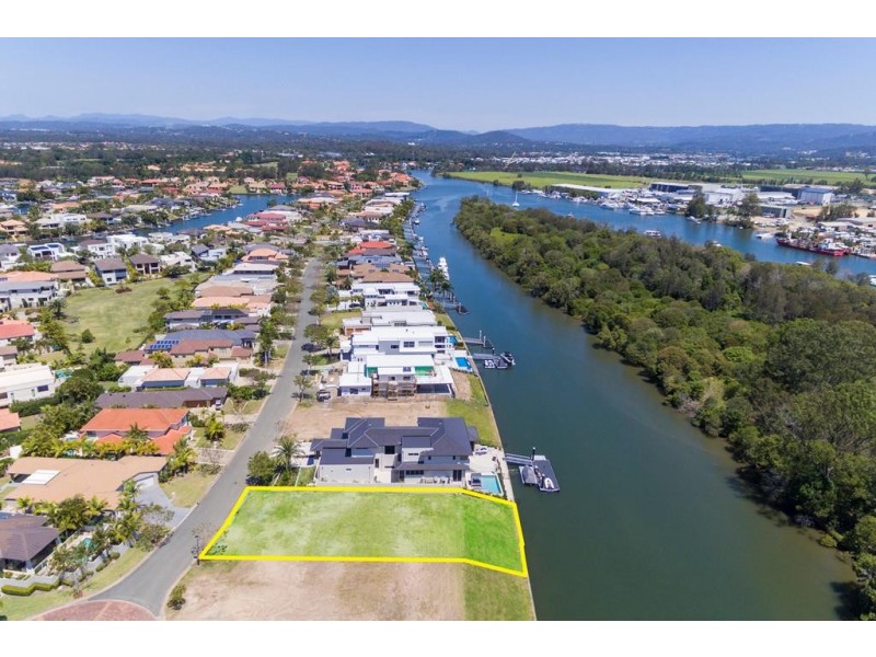 2515 Cressbrook Drive, Hope Island QLD 4212
