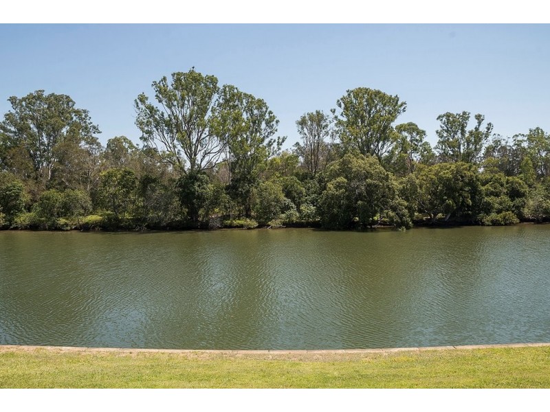 2515 Cressbrook Drive, Hope Island QLD 4212