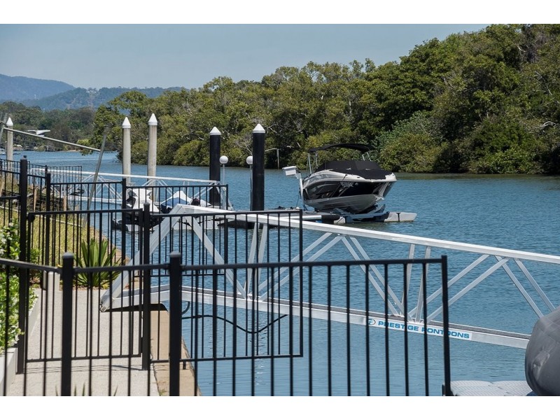 2515 Cressbrook Drive, Hope Island QLD 4212