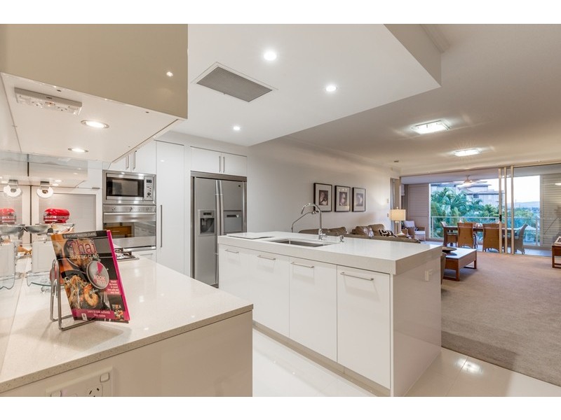 1721 Rialto Quay Drive, Hope Island QLD 4212