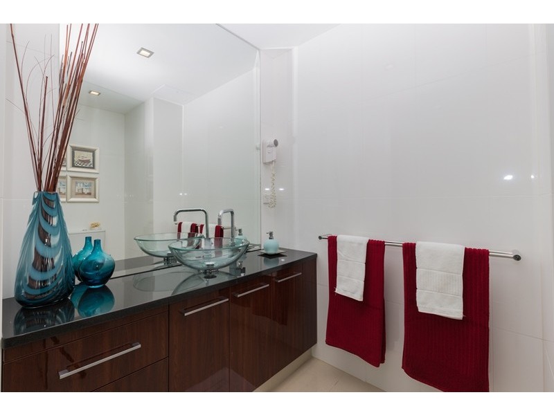 1721 Rialto Quay Drive, Hope Island QLD 4212