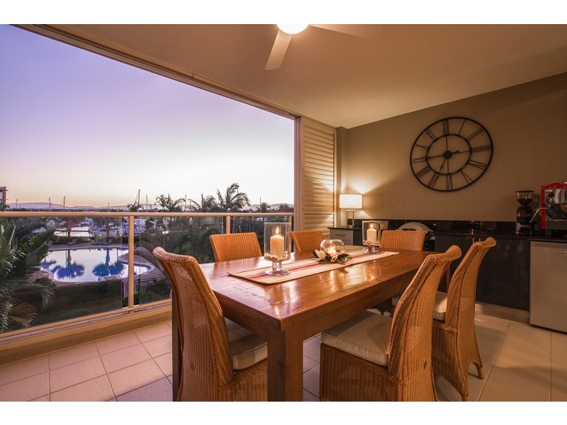 1721 Rialto Quay Drive, Hope Island QLD 4212