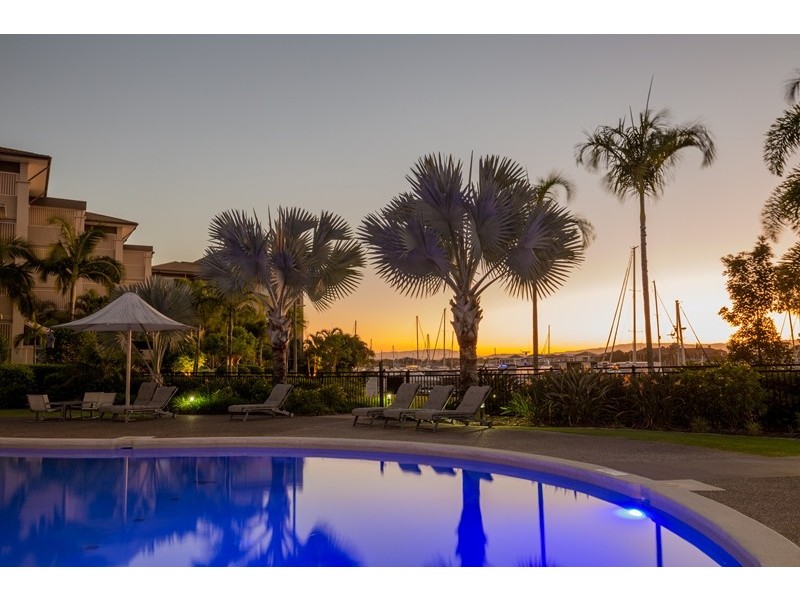 1721 Rialto Quay Drive, Hope Island QLD 4212