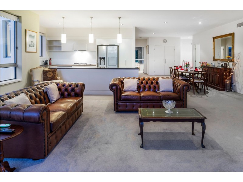 228/3-5 Pendraat Parade ‘Ilanah Aqua’, Hope Island QLD 4212