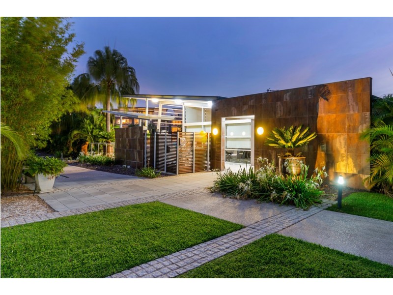 228/3-5 Pendraat Parade ‘Ilanah Aqua’, Hope Island QLD 4212