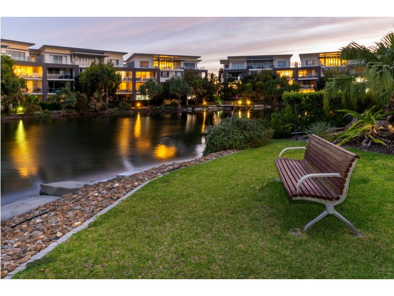 228/3-5 Pendraat Parade ‘Ilanah Aqua’, Hope Island QLD 4212