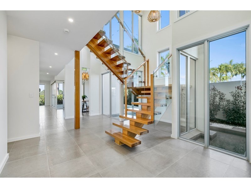 7842 Pavilions Place, Hope Island QLD 4212