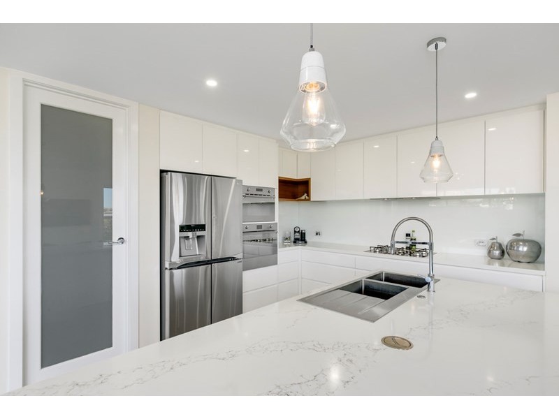 7842 Pavilions Place, Hope Island QLD 4212