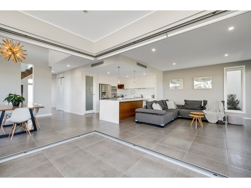 7842 Pavilions Place, Hope Island QLD 4212