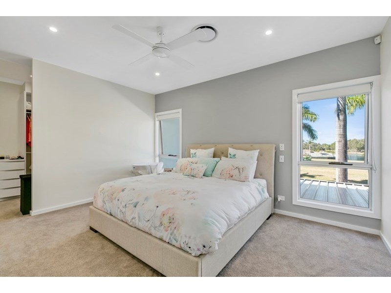 7842 Pavilions Place, Hope Island QLD 4212