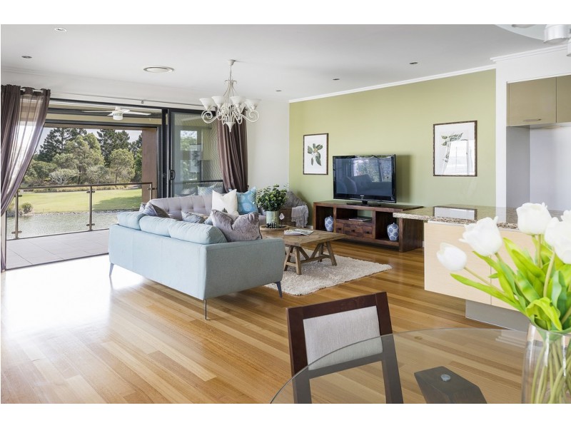 6091 Lugano Drive, Hope Island QLD 4212