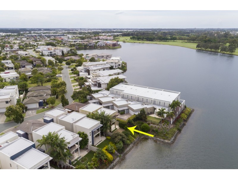 6091 Lugano Drive, Hope Island QLD 4212