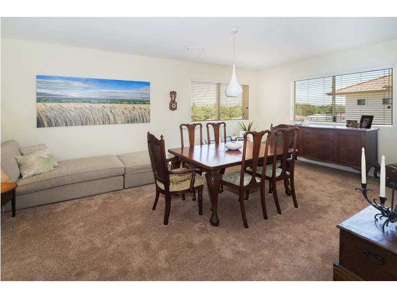 8436 Magnolia Drive East, Hope Island QLD 4212