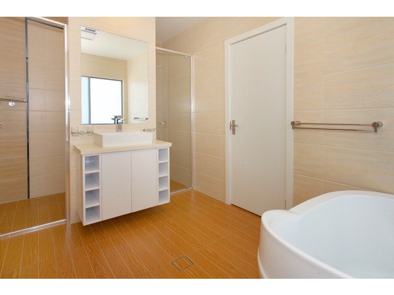 63 Southaven Drive, Helensvale QLD 4212