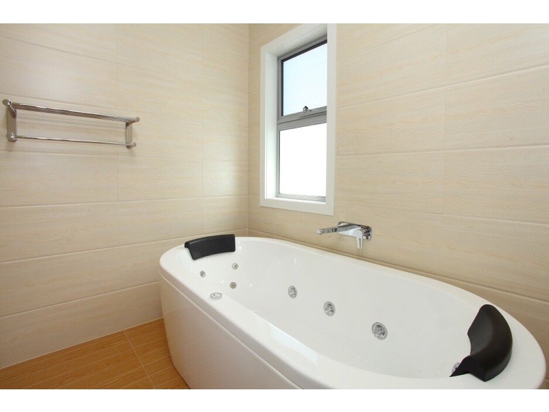 63 Southaven Drive, Helensvale QLD 4212