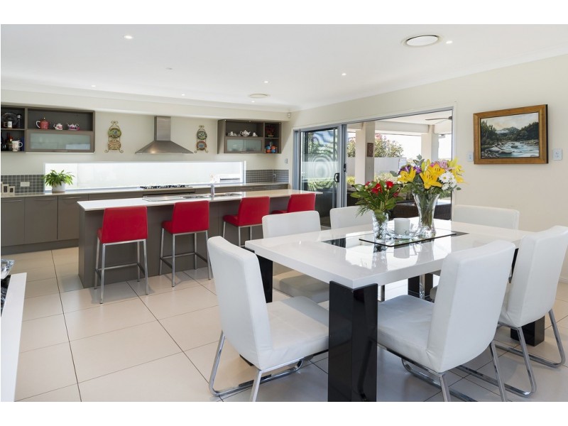 78 The Peninsula, Helensvale QLD 4212