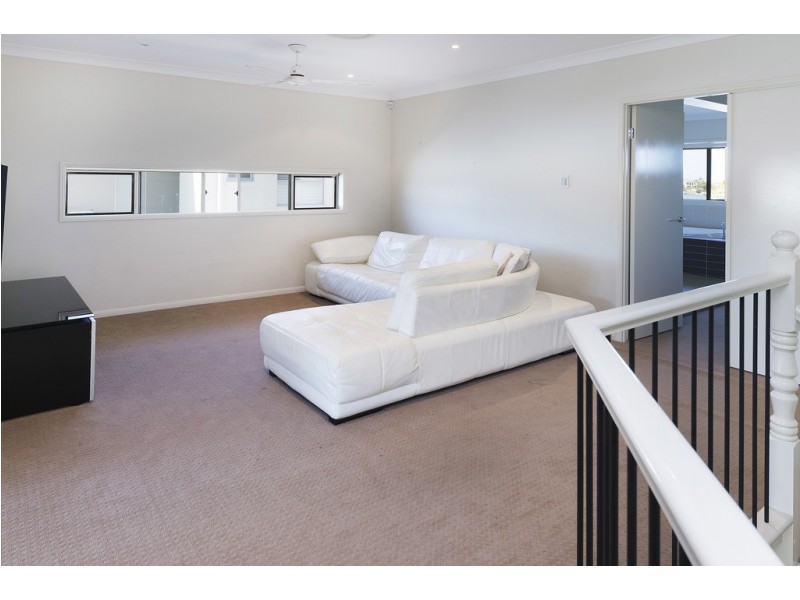 78 The Peninsula, Helensvale QLD 4212