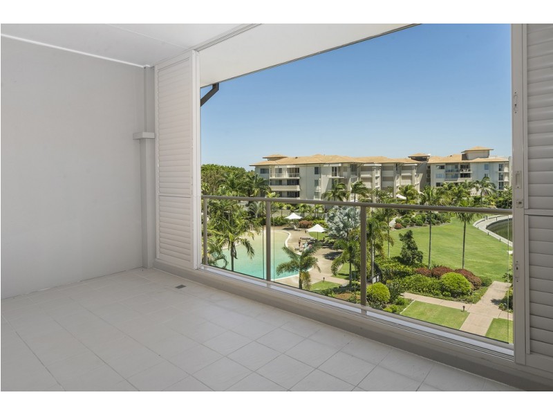 1713 Rialto Quay Drive, Hope Island QLD 4212