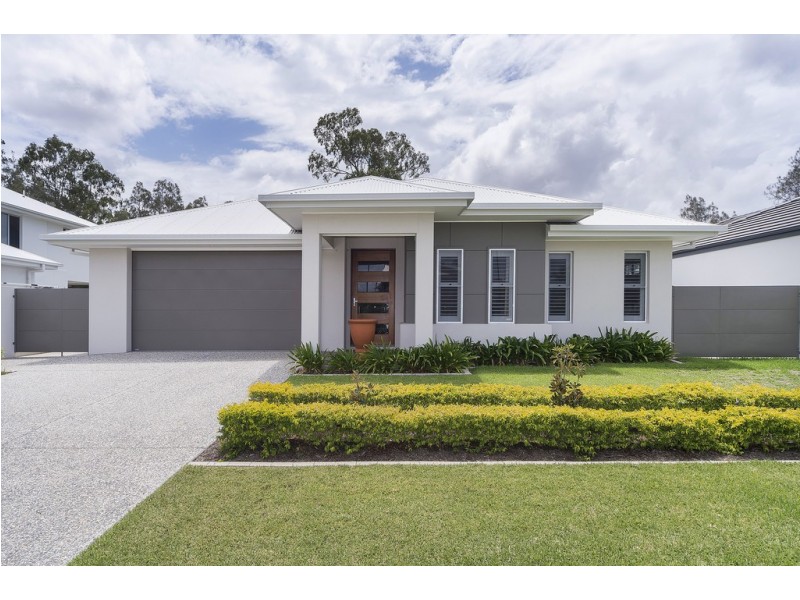 6 Waterside Esplanade, Helensvale QLD 4212