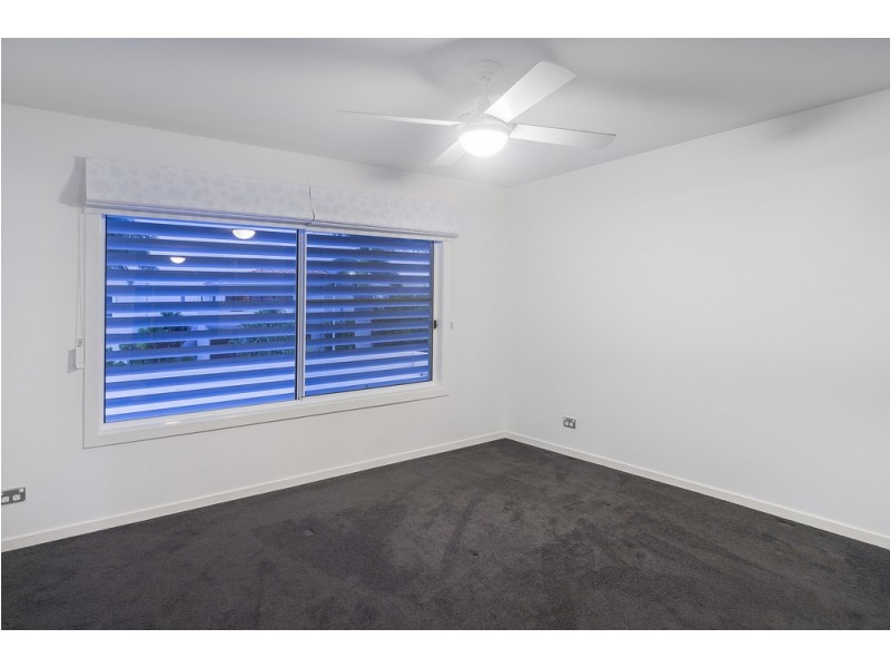 7657 Fairway Boulevard, Hope Island QLD 4212