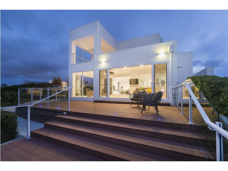 7657 Fairway Boulevard, Hope Island QLD 4212