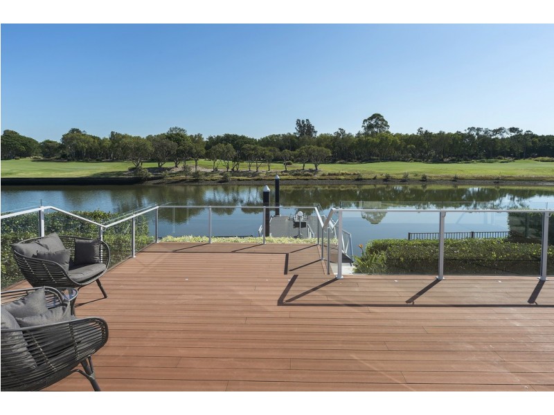 7657 Fairway Boulevard, Hope Island QLD 4212