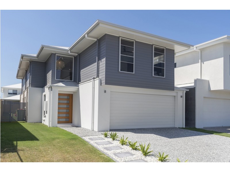 65 Harbour Rise, Hope Island QLD 4212