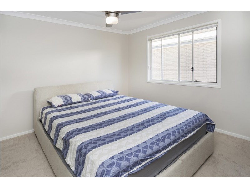 65 Harbour Rise, Hope Island QLD 4212