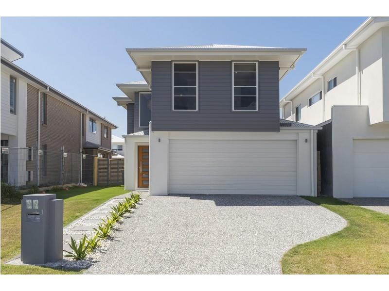 65 Harbour Rise, Hope Island QLD 4212