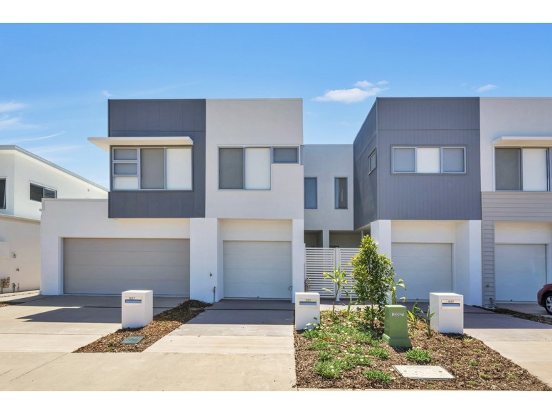 7/37 Azure Way, Hope Island QLD 4212