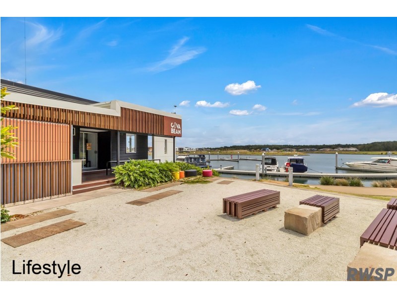 7/37 Azure Way, Hope Island QLD 4212
