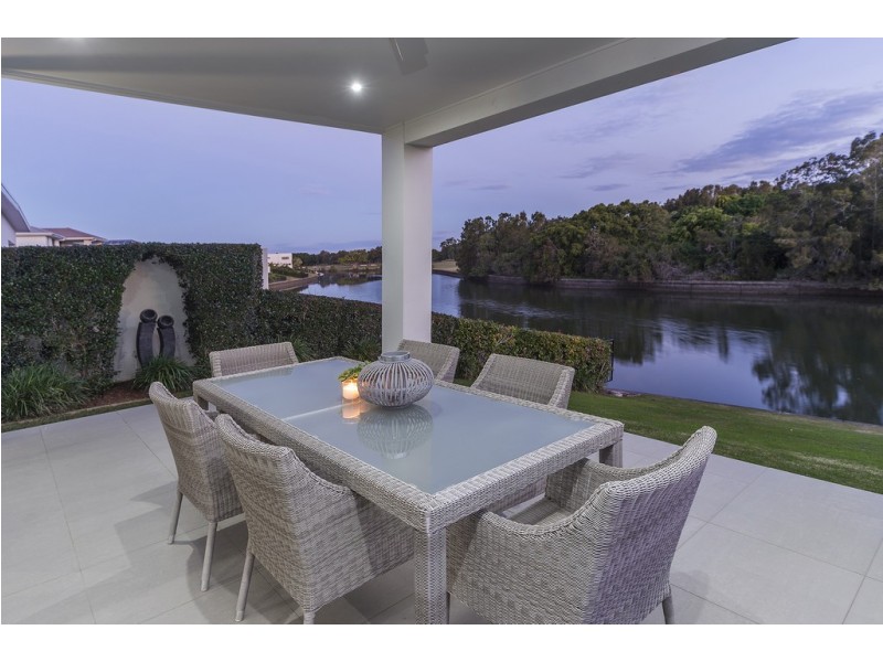 7611 Fairway Boulevard, Hope Island QLD 4212