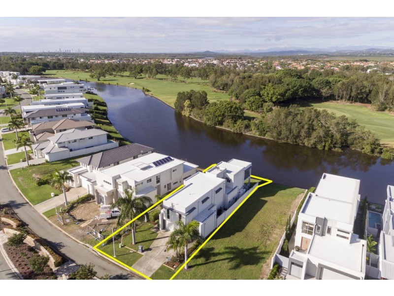 7611 Fairway Boulevard, Hope Island QLD 4212