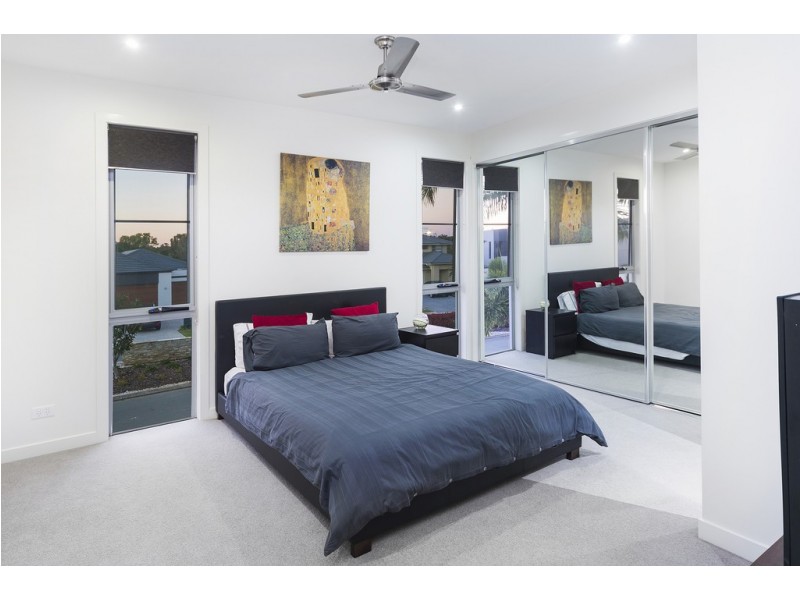 7611 Fairway Boulevard, Hope Island QLD 4212