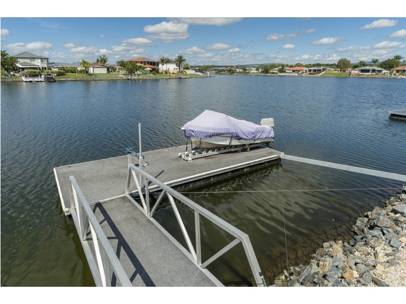 126 The Peninsula, Helensvale QLD 4212